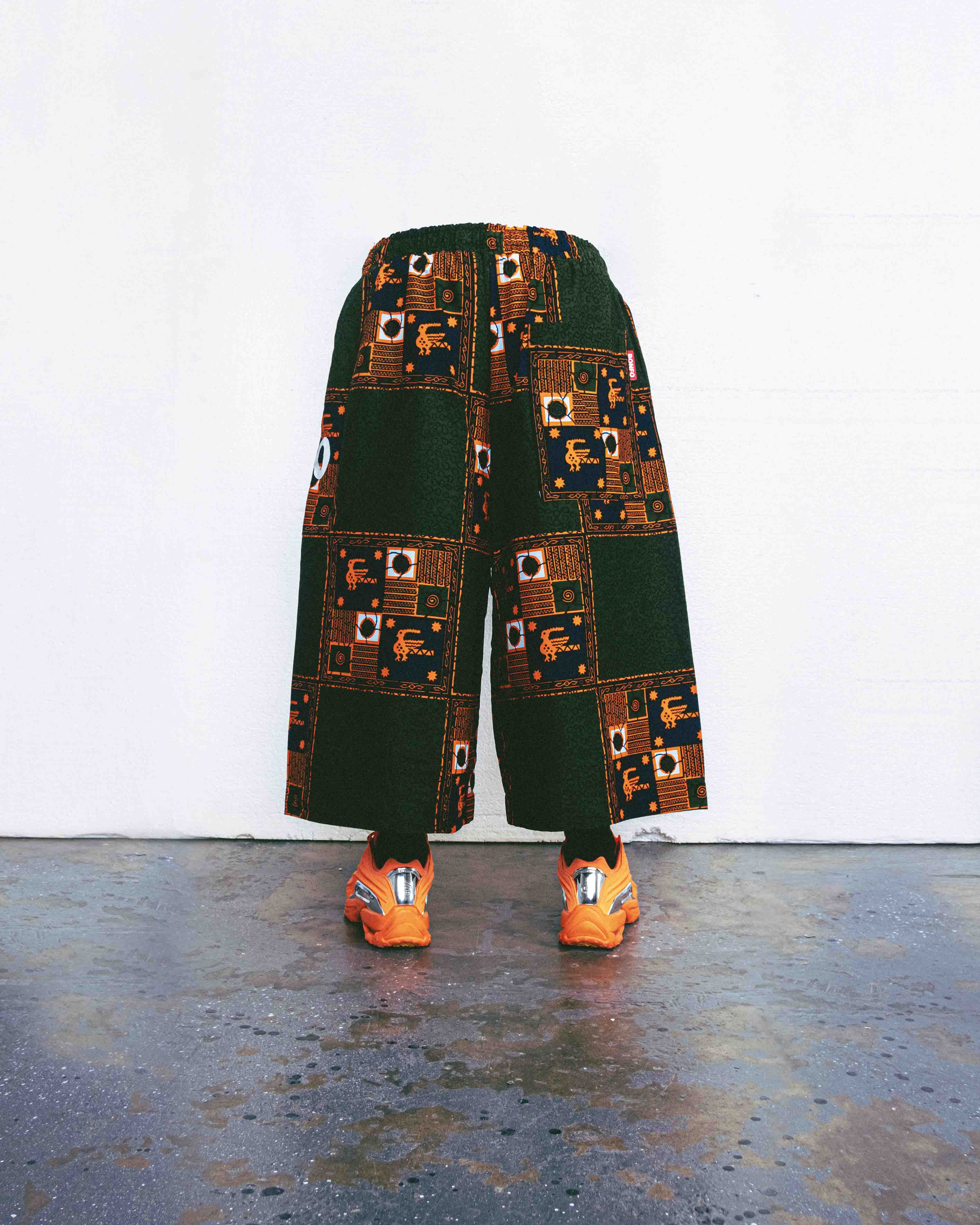 TELEVISION (ONLY PANTS)